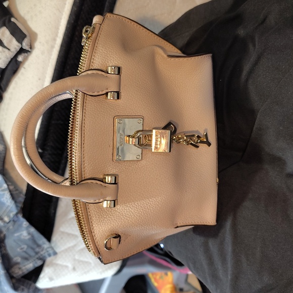 Soft supple light pink SKNY purse. Like new. - Picture 2 of 6